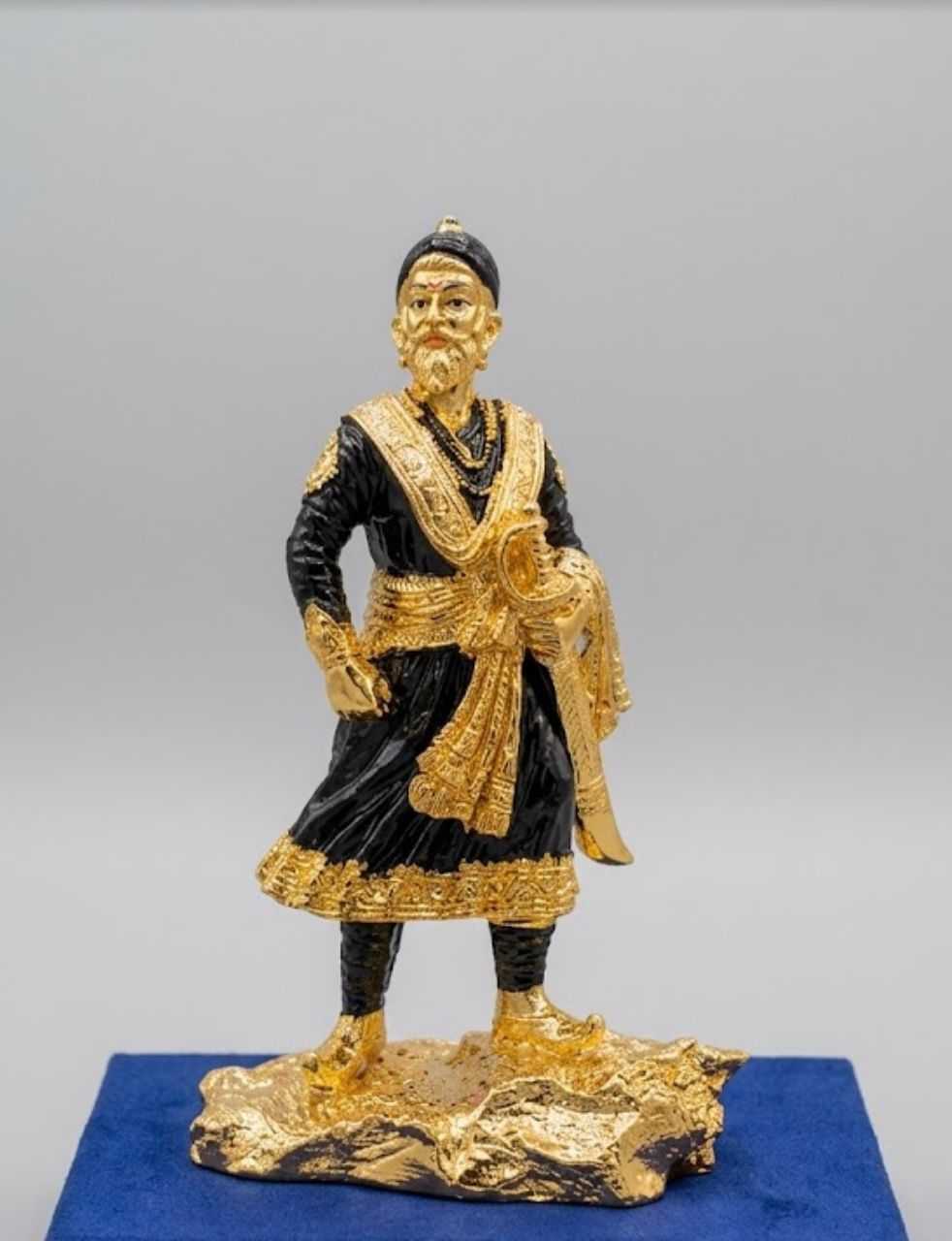Chhatrapati Shivaji Maharaj Statue - 8 Inch (Gold & Black)